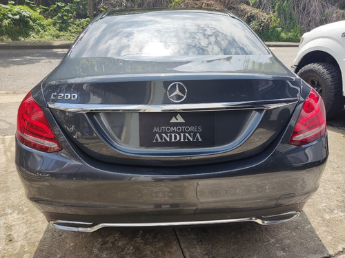 Imagen 5 de 15 de Mercedes Benz C 200 Exclusive 2.0 Aut. Sec. Rwd 2015 242