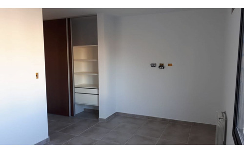 Imagen 18 de 26 de Hermoso Duplex En Barrio Cerrado A La Venta - Nuevo Urca