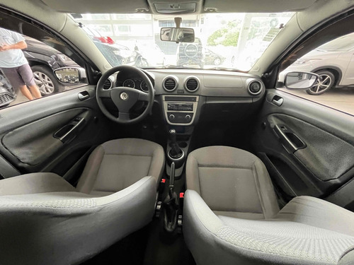 Volkswagen Voyage 1.0 MI 8V FLEX 4P MANUAL