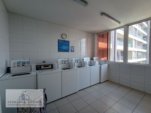 Dpto. 2 Dorm / 2 Baños / 1 Est. Metro San Alberto Hurtado L1