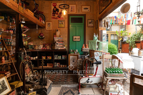 Venta De Emblemático Local Comercial