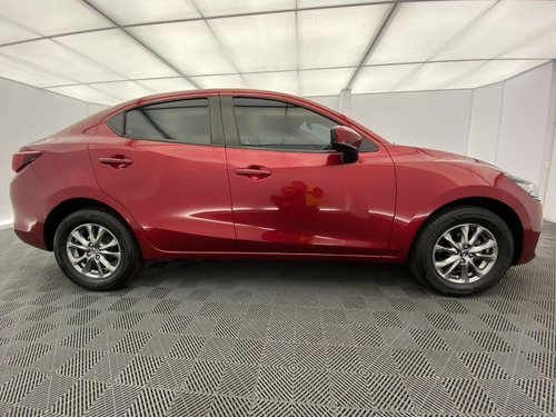 Mazda 2 Sedan 1.5 Prime At