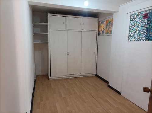 Casa En Venta. Villa Santa Carolina, Macul (107798)