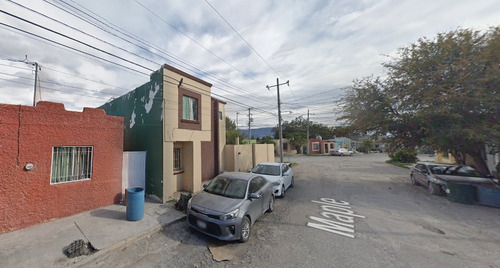 Casa En Remate Bancario En C. Maple, Los Bosques, Monclova, Coahuila (60% Descuento, Excelente Plusvalía) ¡gran Oportunidad De Inversión! - Sk12