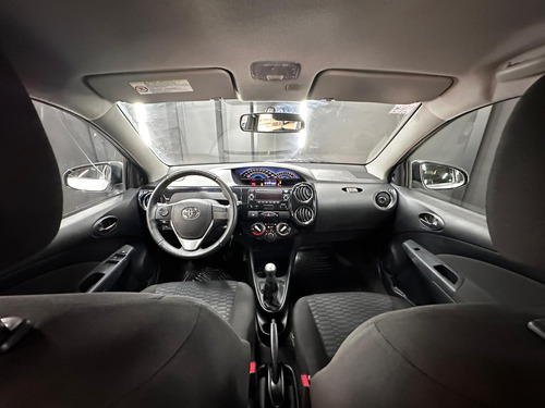 Toyota Etios 1.5 XLS 5P L13