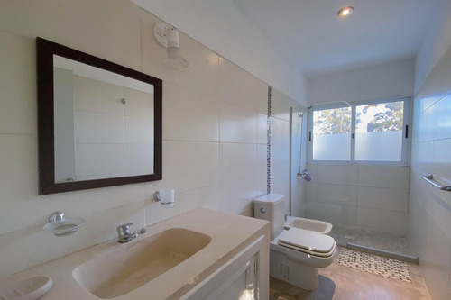 Casa En Venta En Balneario Buenos Aires