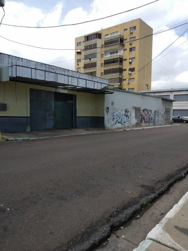 Imagen 1 de 5 de Galpon En Venta, Puerto La Cruz, Avenida Municipal