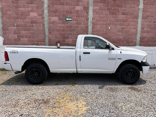 RAM Ram 1500 5.7 Cabina Sencilla 4x4