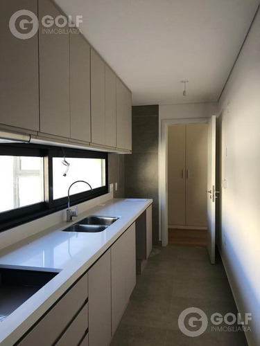 Apartamento Penthouse De 2 Dormitorios, Parrillero De Uso Exclusivo, Garaje, A Estrenar, Carrasco