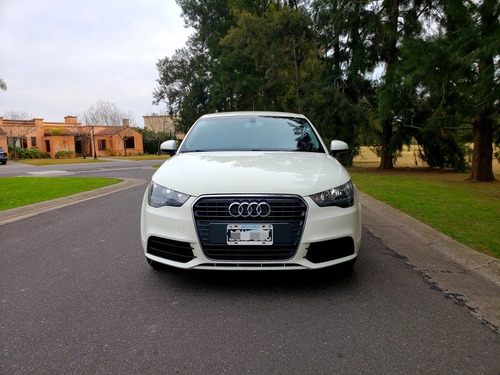 Audi A1 2012 1.2 Attraction Tfsi 86cv