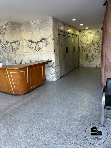 Boulevard 53 Esq. 54 (1 Esq.54) Edificio Palacio Del Bosque. Dpto De 3 Dorm Con Cochera En Venta