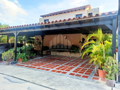 Imagen 1 de 18 de Bello Townhouse En Tazajal, Residencias Altos De Monte Alegre
