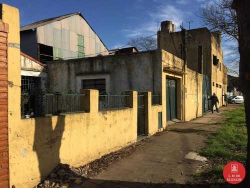 Imagen 8 de 8 de Terreno En Venta En Esquina - Banfield 1600 M2