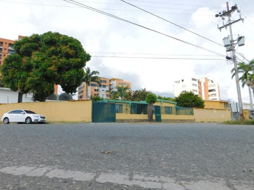 Imagen 2 de 14 de Casa En Venta Ubicada Al Este De Barquisimeto