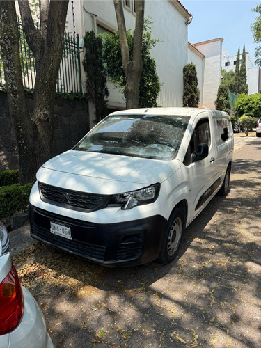 Peugeot Partner Maxi 5 puertas