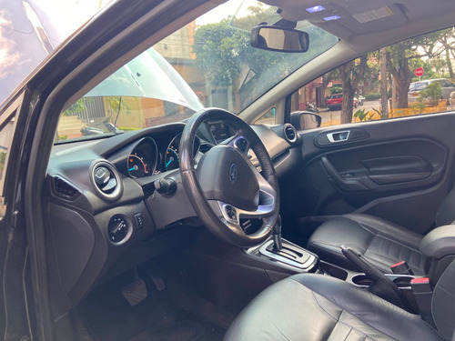 Ford Fiesta Titanium 2014