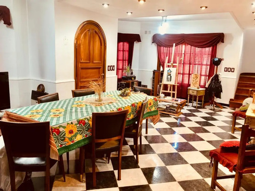 Chalet 5 Amb. En Dos Plantas ( Impecable)