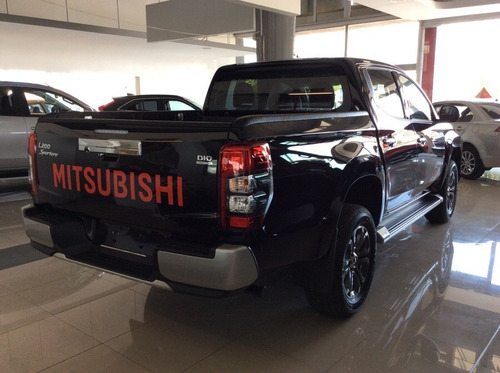 Mitsubishi L200 2.4 Turbo Diesel 4x4 2021 0km