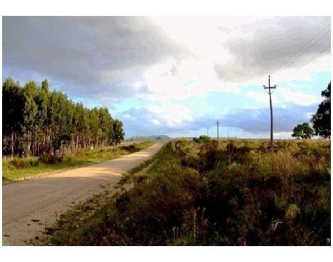 Quinta En Venta De 1 Dormitorio En Sierra De Caracoles Carapé