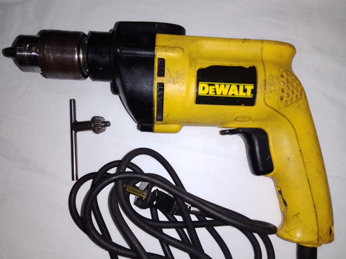 Taladro Percutor Dewalt Dw508s-ar 700w Amarillo 50 Hz/60 Hz (Usado)