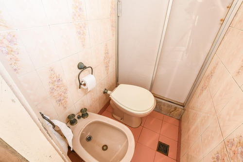 Imagen 22 de 30 de Casa En Planta Alta En Venta Tres Dormitorios Con Terraza Y Parrillero Microcentro