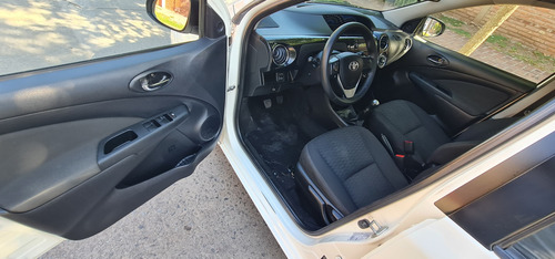 Toyota Etios 1.5 Xs