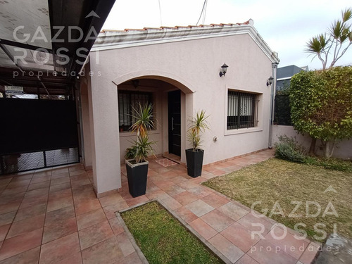 Imagen 1 de 25 de Casa - Adrogue