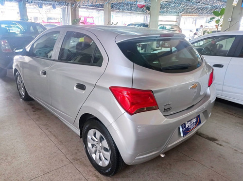 Imagem 8 de 8 de Chevrolet Onix 1.0 Mpfi Joy 8v Flex 4p Manual