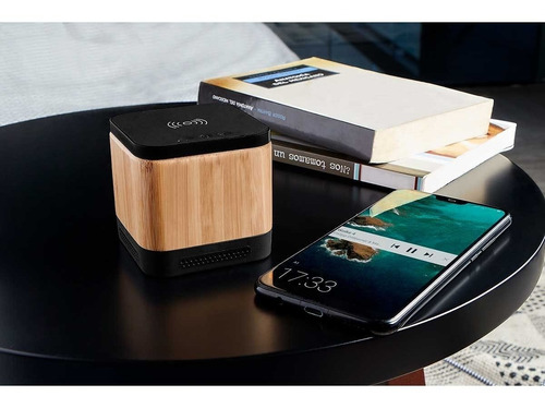 Imagen 4 de 5 de Cargador Inalámbrico De Carga Rápida Con Bocina Bluetooth