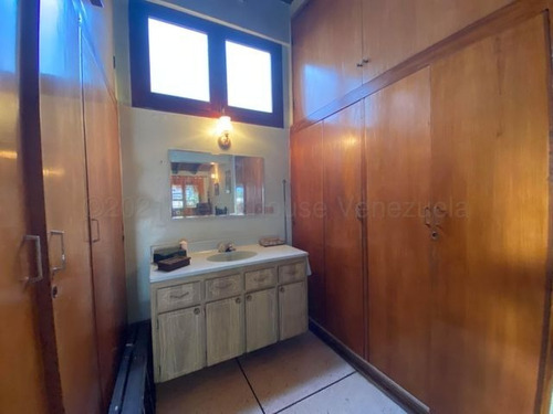 Imagen 12 de 24 de Casa En Venta En Clnas De Bello Monte Gi