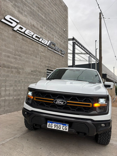 Ford F-150 5.0L V8 Tremor 4X4 At