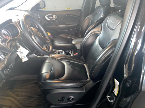 Imagen 18 de 25 de Jeep Cherokee Limited 3.2 2016
