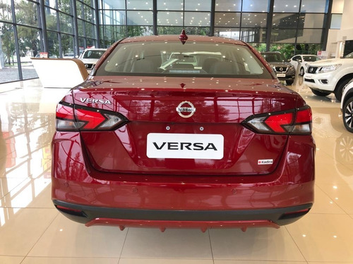 Imagen 7 de 15 de Nissan Versa Advance Cvt #05
