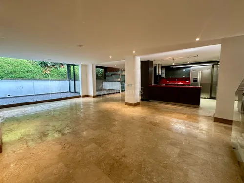 Casa En Arriendo En San Lucas. Cod A776086