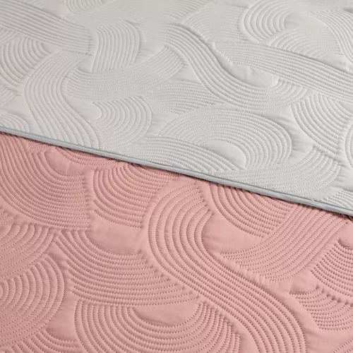 Colcha Ligera Doble Vista Fresia Matrimonial Vianney Color Rosa