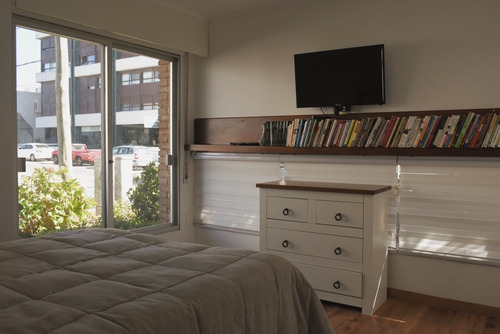 Imagen 2 de 14 de Apartamento En Lo Mejor De La Península: Gorlero Y El Emir