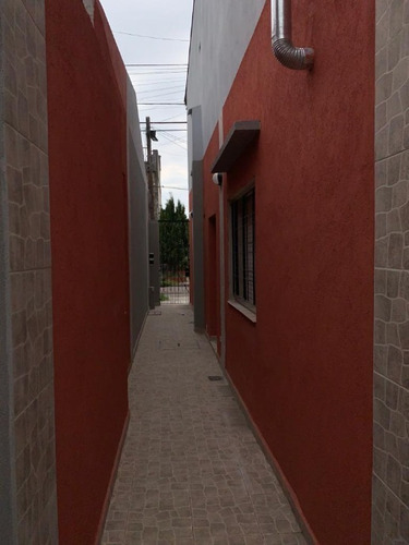 Imagen 3 de 14 de Departamento Tipo Casa En Venta En Bernal Oeste