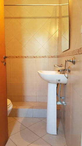 Amplio Departamento De 2 Ambientes
