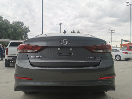 Imagen 6 de 13 de Hyundai Elantra Limited Tech Navi Motor 2.0 Modelo 2018 At