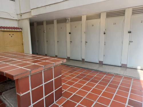 Pent House En Venta En Montalbán De 200 M2 En Edificio Bajo