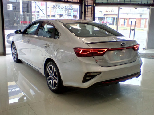 Kia Cerato Gt Line 2.0 Sx At6 4 P Venta A Todo El País