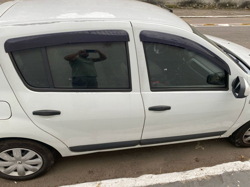 Renault Sandero 1.0 16v Authentique Hi-flex 5p