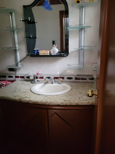 Lj. Venta Lujosa Quinta Urb. Cantarrana - Maracay Aragua