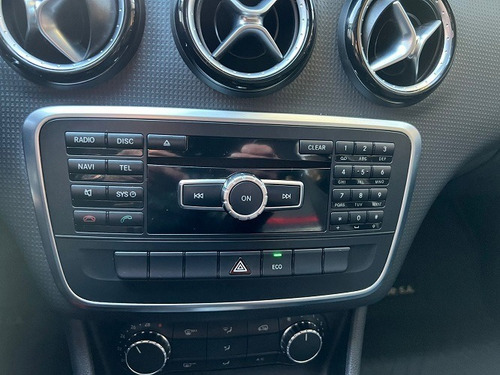 Imagen 8 de 24 de Mercedes Benz A200 Style 1.6 T De 156cv U/mano 49.000km 2013