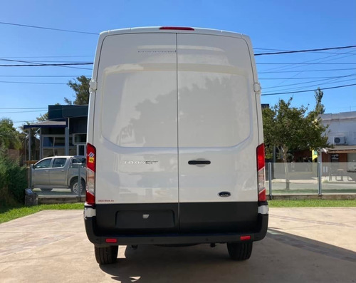 Imagen 5 de 14 de Ford Transit 2.2 Tdi Furgon Medio Techo Elevado 350m 0kmmy22