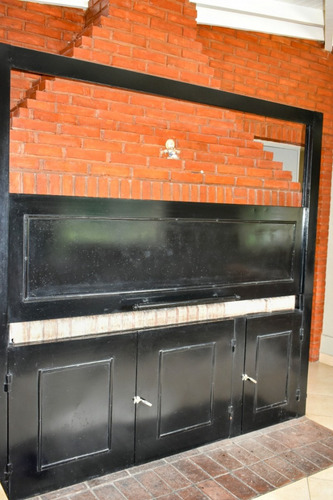 Casa En Venta Barrio Los Jazmines, Pilar Del Este