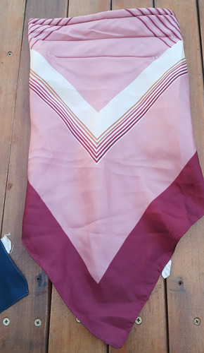 3 Pañuelos Triangulares Para La Cabeza Beige- Rosa Viejo- Azul Estampado Mediano (Usado)