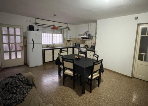 Casa En Venta - 2 Dormitorios 1 Baño - Pergamino