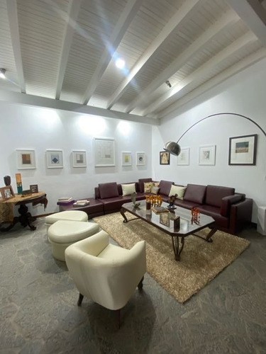 Imagen 4 de 30 de Se Vende Casa 680m2 4h+2s/7b/10p Cerro Verde 4377