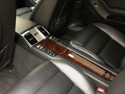 Imagen 18 de 18 de Porsche Panamera Turbo V8 551 Cv